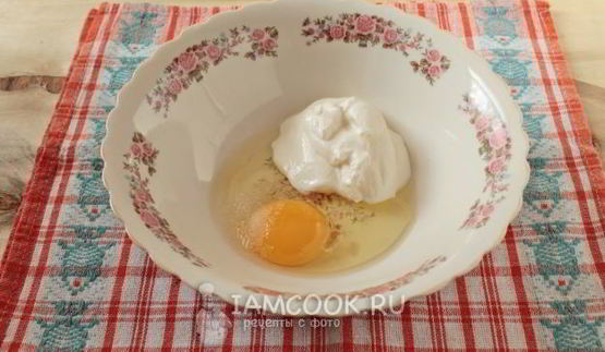 куриные оладьи с луком