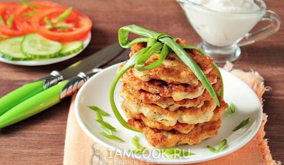 куриные оладьи с луком