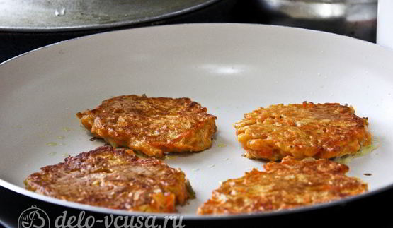 морковные оладьи