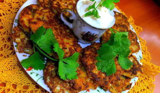 оладушки из китайской капусты с брынзой