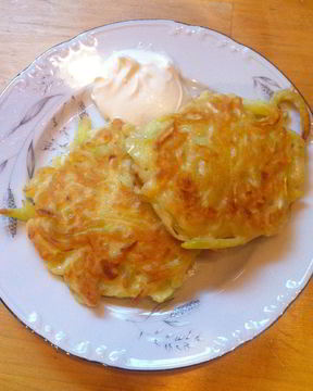 Оладьи из кабачков с чесноком