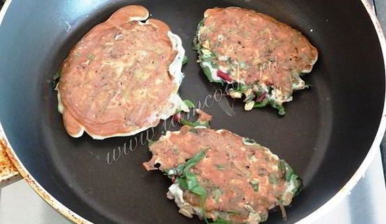 оладьи из свекольных листьев