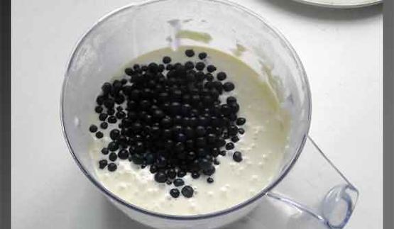 оладьи с черникой