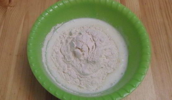 оладьи с черной смородиной