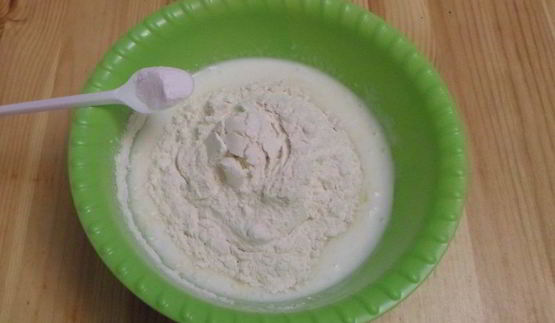 оладьи с черной смородиной