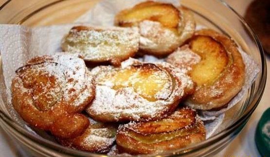 оладьи с яблоками