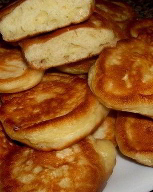 Пышные оладьи с кабачком на кефире