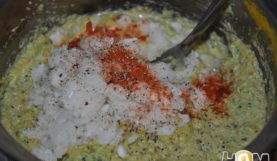 сливочные оладьи из брокколи и моркови