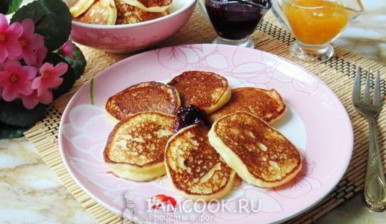 творожные оладьи на молоке