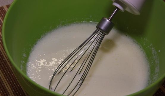 воздушные оладьи на кефире очень пышные