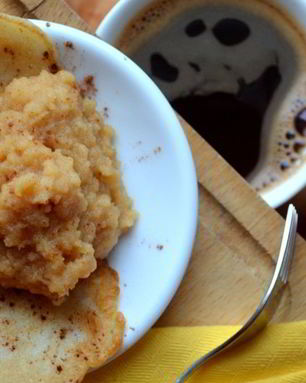 Яблочные оладьи с яблочным кремом