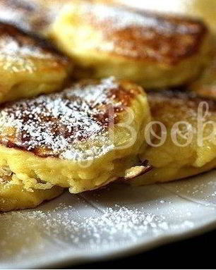 Яблочные оладьи