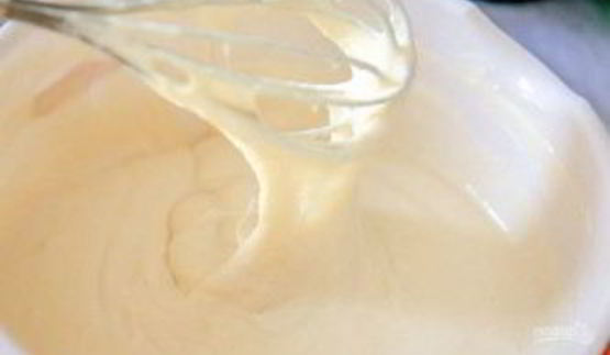 закусочные оладьи с зеленым луком и яйцом