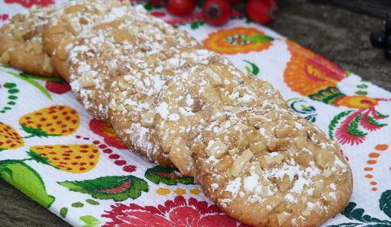 быстрое итальянское печенье с орешками