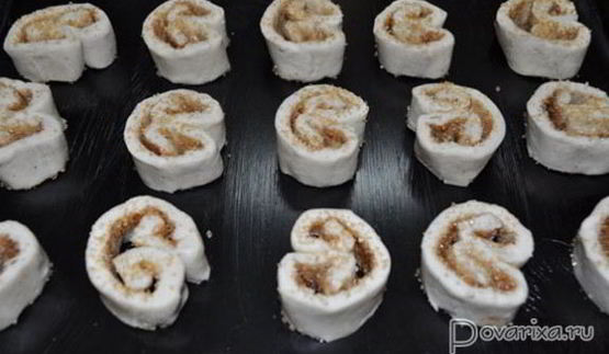 быстрое печенье из слоеного теста