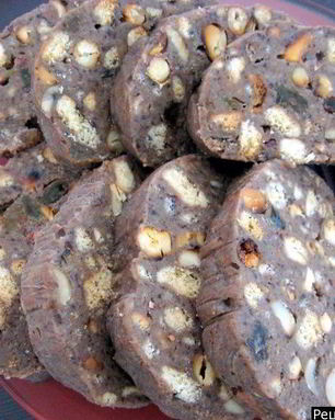 Кондитерская колбаска из печенья