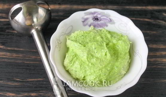 крекеры елочки с красной икрой