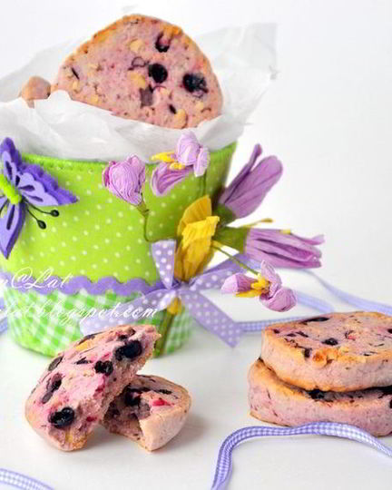 Рецепт печенья с черной смородиной и фундуком