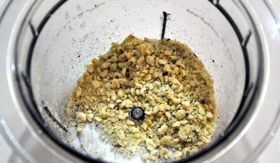 печенье с черной смородиной и фундуком