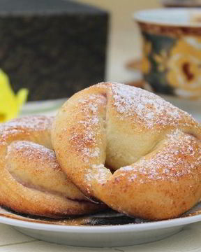 Рогалики с сыром и джемом