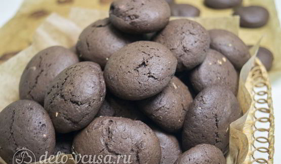 шоколадное печенье с фисташками