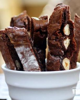 Шоколадное печенье с фундуком