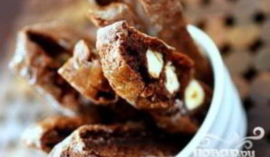 шоколадное печенье с фундуком