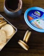 Цельнозерновое печенье-сэндвич с творожной начинкой