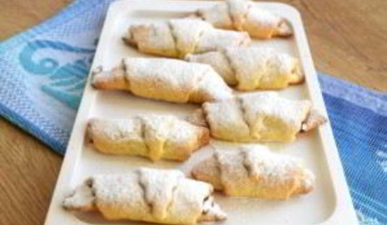 творожные рогалики с начинкой