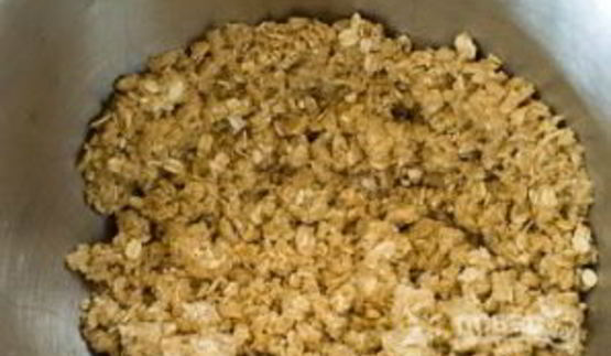 абрикосовый пирог с овсяной крошкой