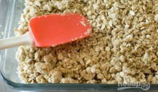 абрикосовый пирог с овсяной крошкой