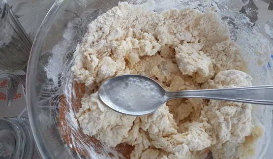 два разных пирога из песочного теста