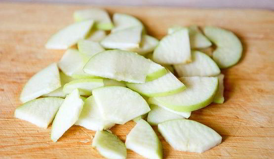 йогуртовый пирог с абрикосами и яблоками