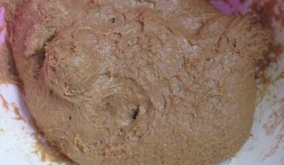 кофейный пирог-спираль с карамелью