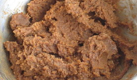 кофейный пирог-спираль с карамелью