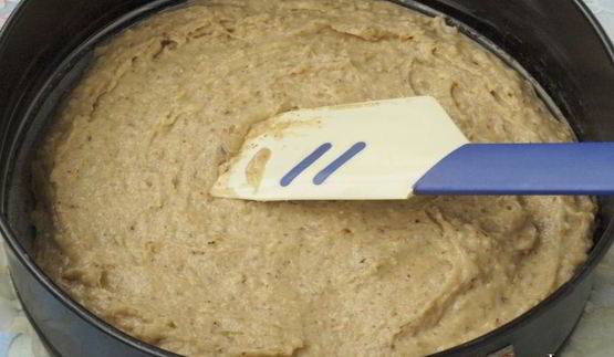 ореховый пирог с безе