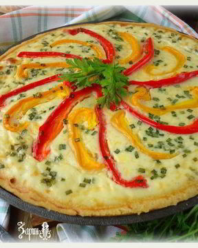 Открытый деревенский пирог с сыром Джюгас