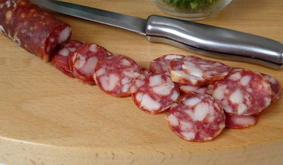 открытый деревенский пирог с сыром джюгас