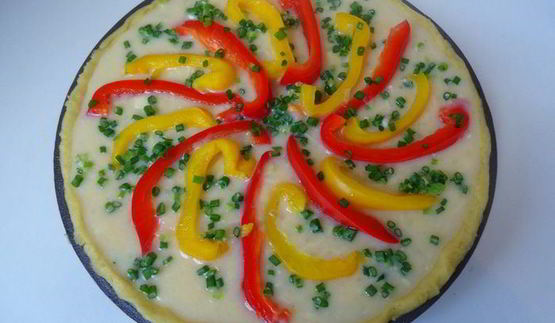 открытый деревенский пирог с сыром джюгас