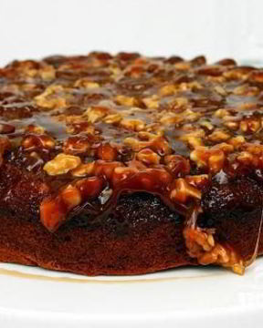 Перевернутый банановый пирог с ореховой карамелью