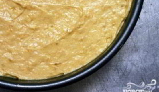 перевернутый банановый пирог с ореховой карамелью