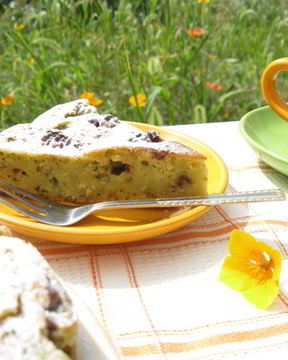 Пирог из цукини с орехами