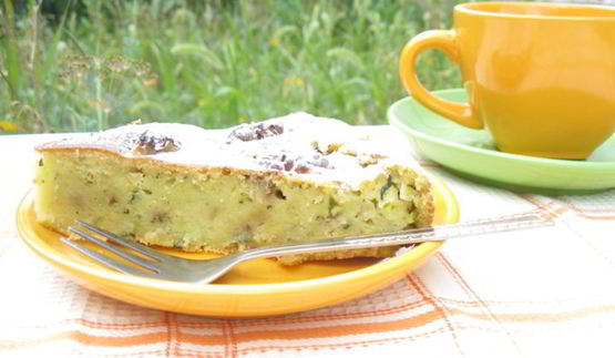 пирог из цукини с орехами
