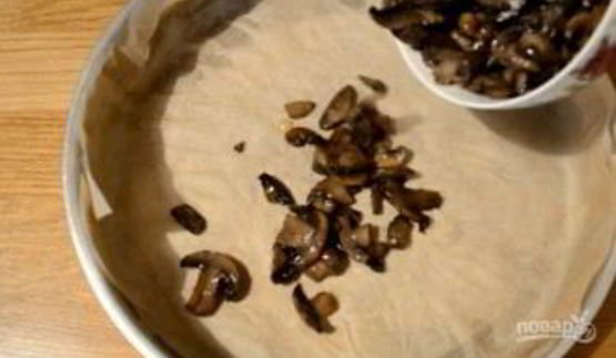 пирог-перевертыш с мясом и грибами