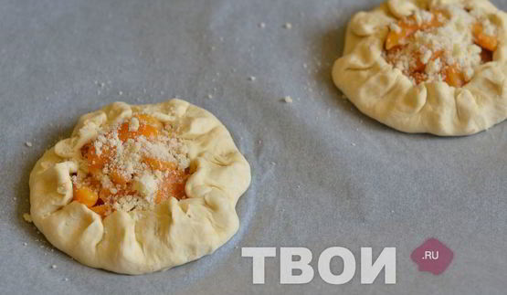 пирог с абрикосами