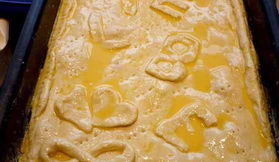 пирог с брокколи и луком-пореем из картофельно-творожного теста за сердцем вслед