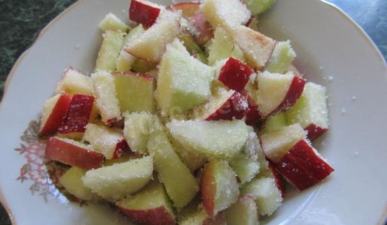 пирог с фруктами