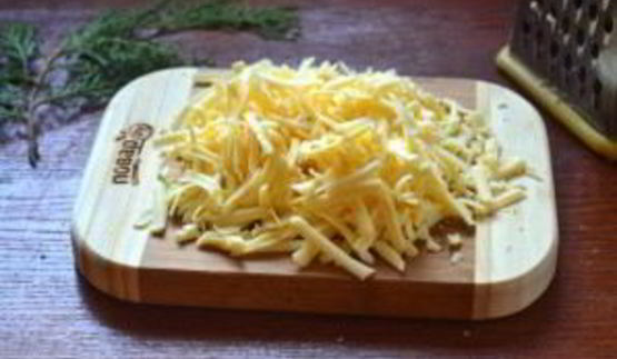 пирог с начинкой из сыра и ветчины