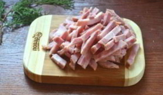 пирог с начинкой из сыра и ветчины