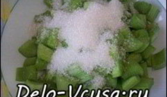 пирог с ревенем